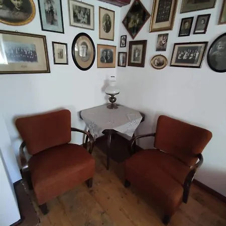Cafe Nostalgie Ctyrluzkovy *